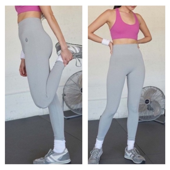 47. Free People Movement Rich Soul Ribbed Leggings in Arctic Mist M/L - Picture 4 of 7